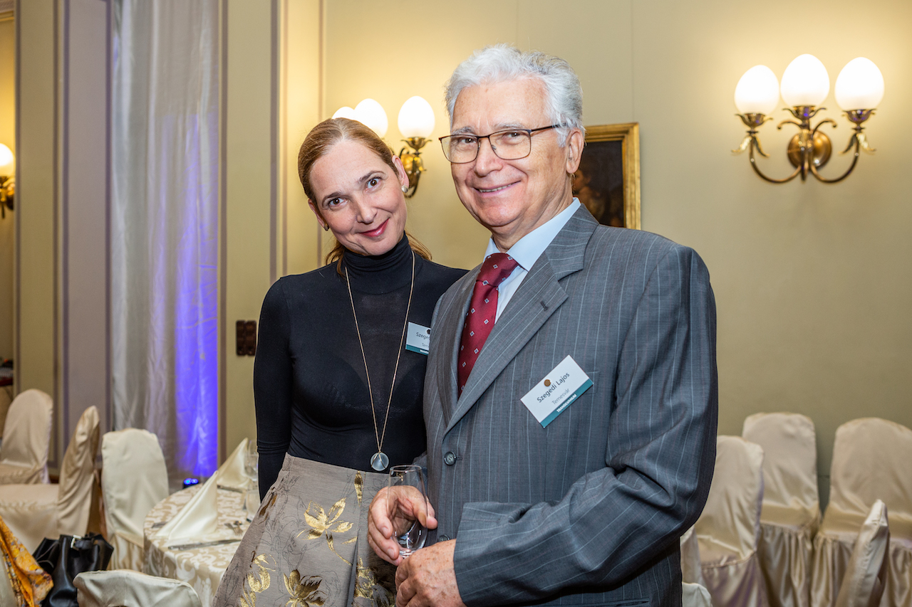 transilvanum-emh19nov12-20.jpg