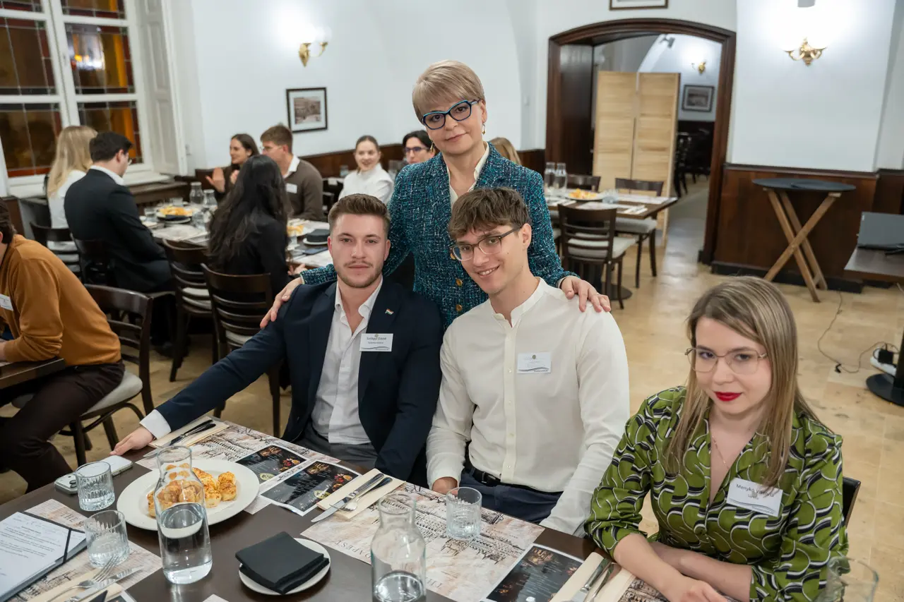 2026_03_24_18_26_13_A7503712.webp