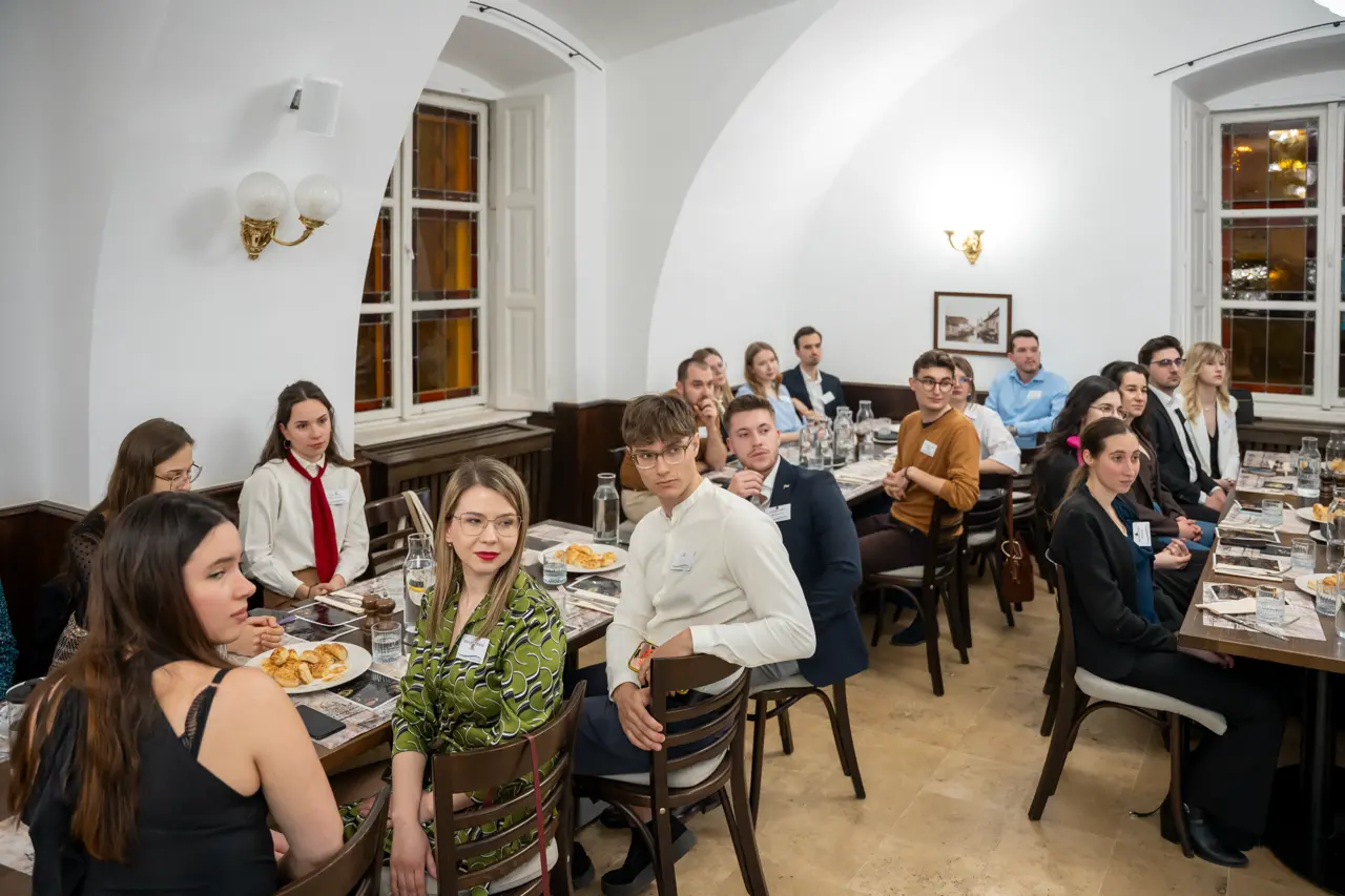 2026_03_24_18_53_30_A7503839.webp