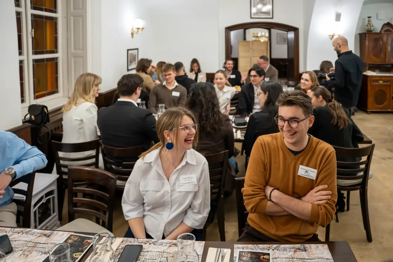 2026_03_24_19_00_39_A7503879.webp