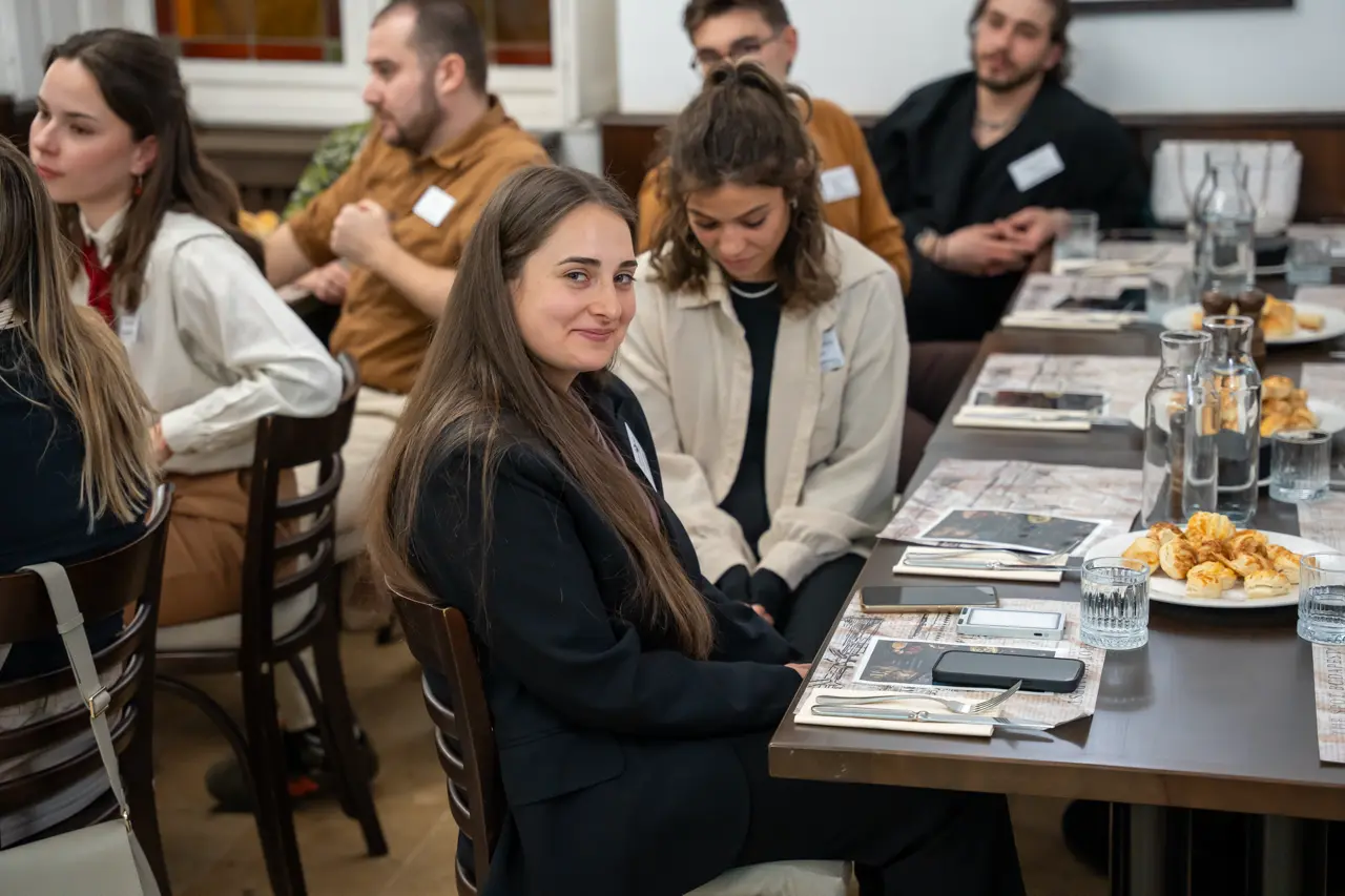 2026_03_24_19_31_28_A7503995.webp