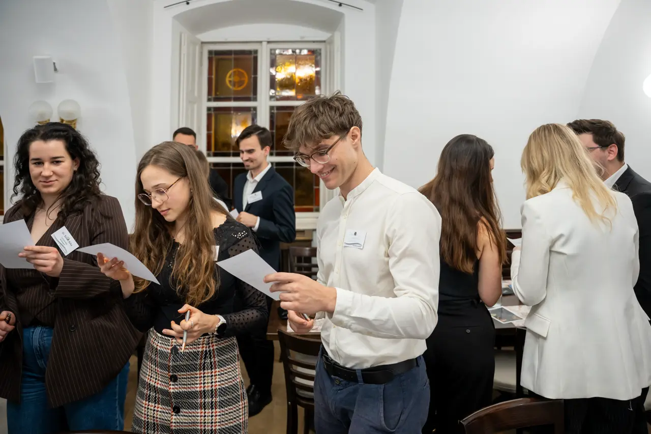 2026_03_24_19_35_59_A7504016.webp