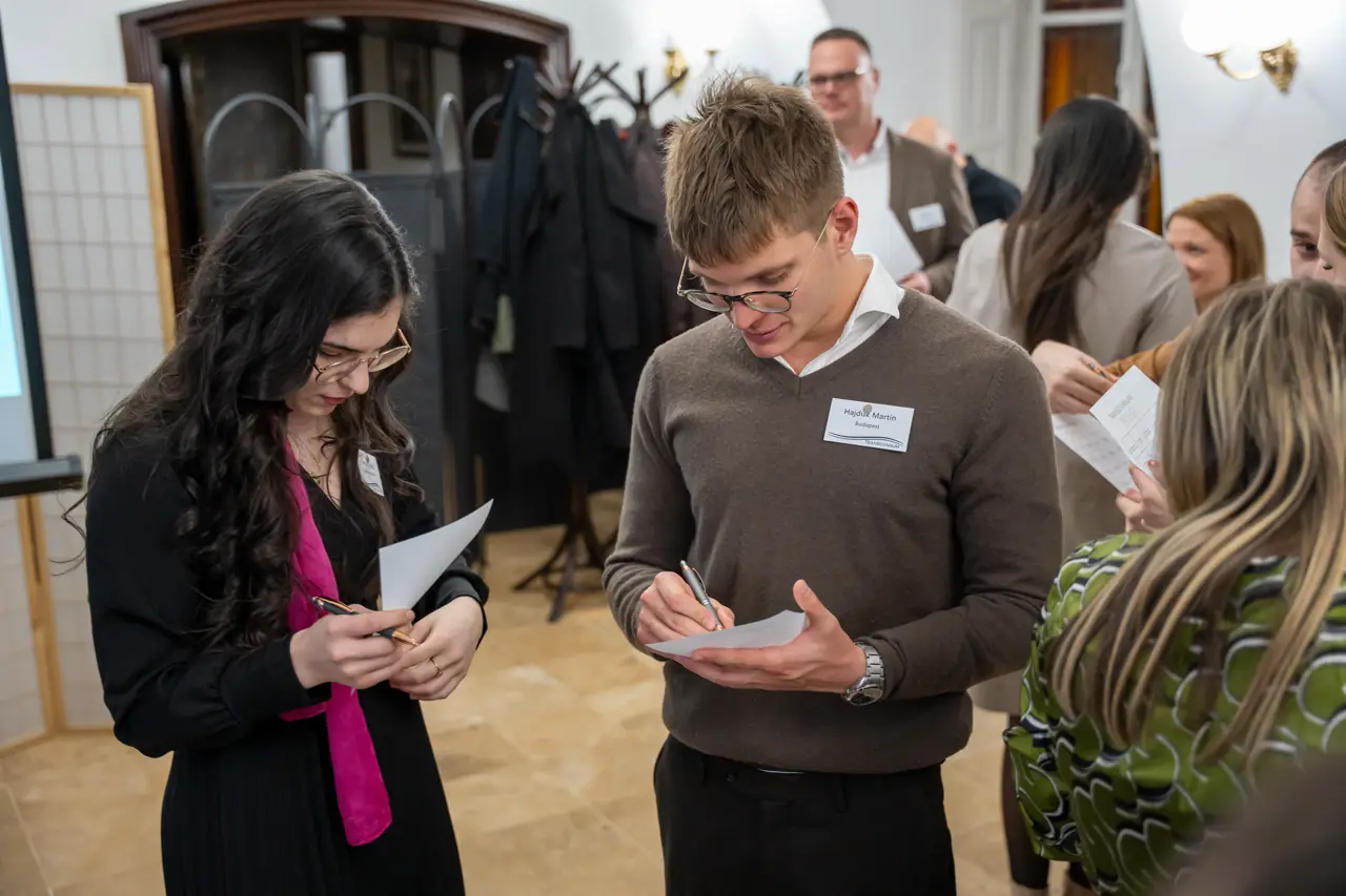 2026_03_24_19_37_42_A7504055.webp