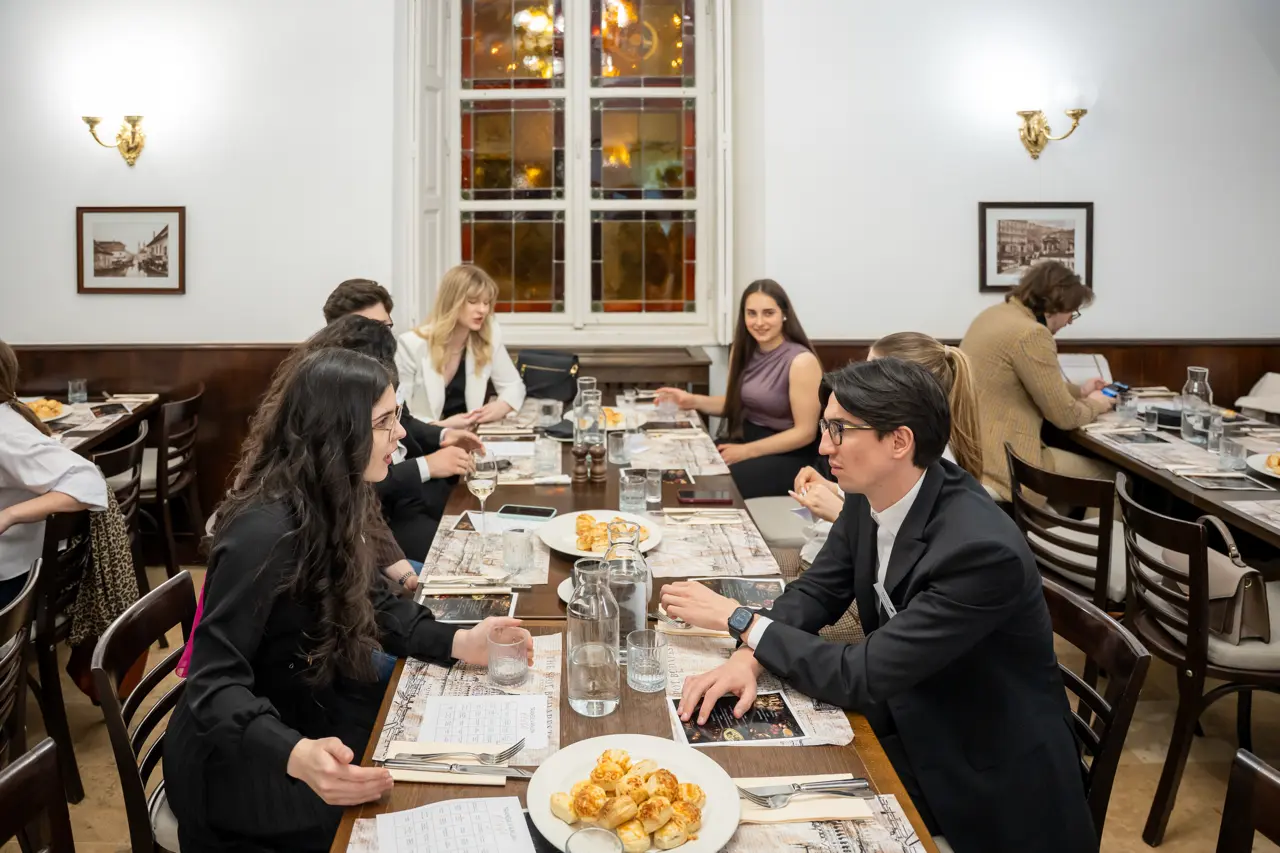 2026_03_24_20_33_25_A7504195.webp