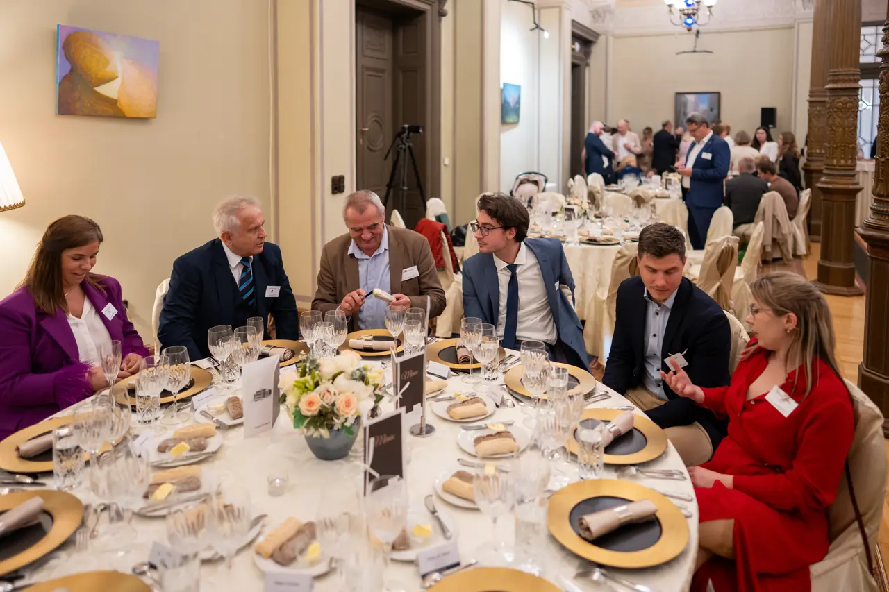 2026_05_20_18_43_54_A7700576.webp