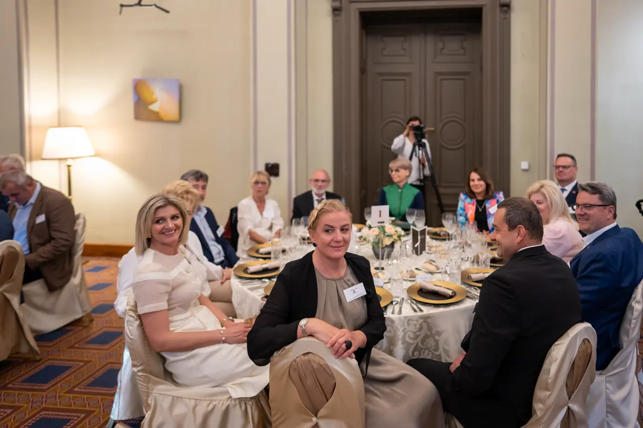 2026_05_20_18_51_01_A7700596.webp