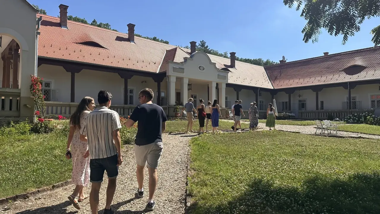 fiatalok-miszla-003.webp